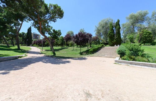 El Pilar Apartment | Unique Style Apartment with Bar-Bar in Madrid