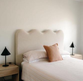 Allenstown Apartment | Unit 1, Rocky CBD