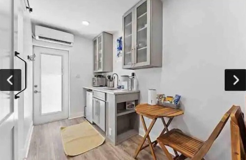 Palm Beach Gardens Apartment | Unit "C": Private Own Entrance Beach PGA Golf LOCATION!