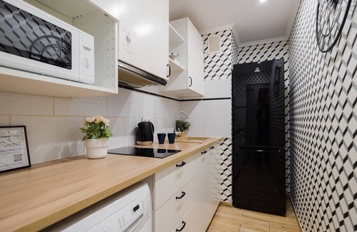 Mirow Apartment | UNIT Centrum Top Location M-3, 8Pers, 2Bathrooms