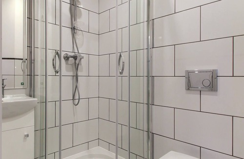 Mirow Apartment | UNIT Centrum Top Location M-3, 8Pers, 2Bathrooms