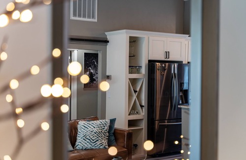 Amazon House | University Area Bungalow - The Moxie Harris House