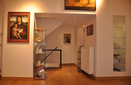 Vorst Apartment | Unusual and unique in Brussels! + garden + secure private parking