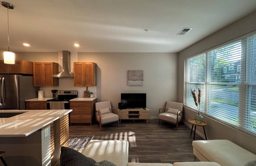 Roosevelt House | Unwind in Style at Fargo's Hidden Gem! #102