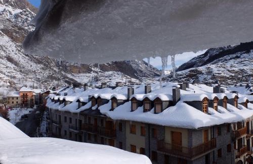 Benasque Apartment | Up Benasque El Grito de Tarzan