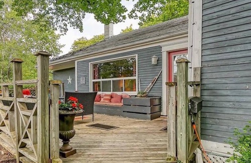 Gypsum House | Updated Home Centrally Located in Catawba Island