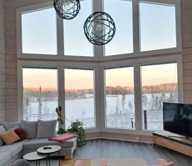 Taivalkoski Villa | Upea huvila Taivalkoskella
