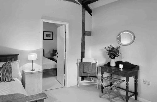 Munslow House | Upper Heath Farm - Stable Cottage Ludlow