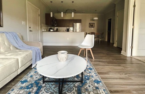 Ferndale Apartment | Upscale 1BD/1BA + Gym - Little Rock