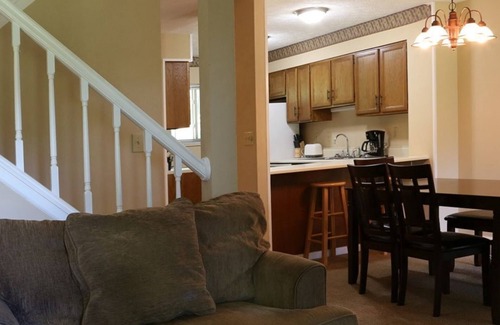 Cheat Lake House | Upscale 2BR Townhouse in Lakeview Golf Resort