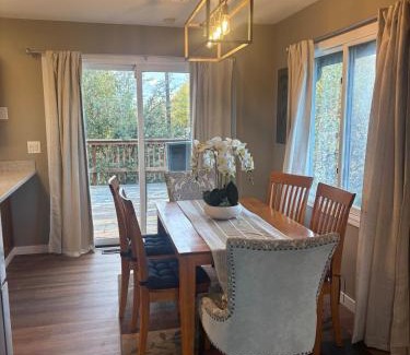 Turnagain House | Upscale Anchorage Getaway, Cozy & Newly Remodeled