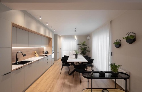 Chalandri Apartment | Upscale Apartment in Chalandri with Large Terrace