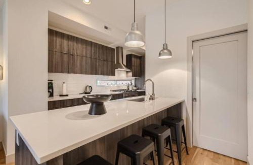 Five Points House | Upscale Townhome w/Stunning Rooftop Views