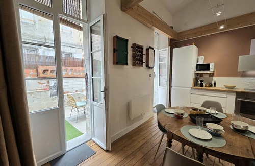 Angouleme Apartment | Urban cocoon with private terrace in the heart of