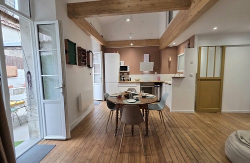 Angouleme Apartment | Urban cocoon with private terrace in the heart of