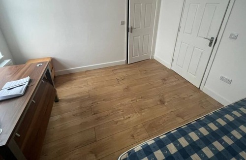 Burnley House | Urban Elegance: Your Perfect Aparthotel Getaway