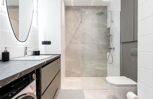 Mokotow Apartment | Urban Retreat Apartment Mokotow