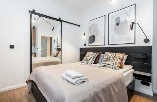 Mokotow Apartment | Urban Retreat Apartment Mokotow