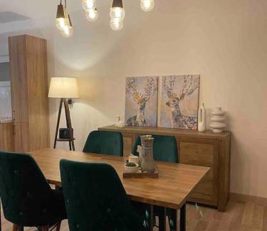 Peristeri Apartment | Urban Utopia