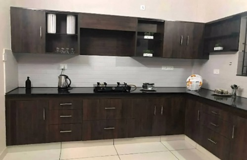 Kazhakuttam Apartment | Urbane Cove 2: Furnished AC Apt