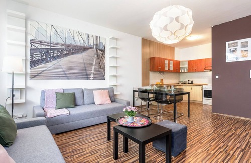 Nove Mesto Apartment | UrbanElegance Escape, top location, private garage parking