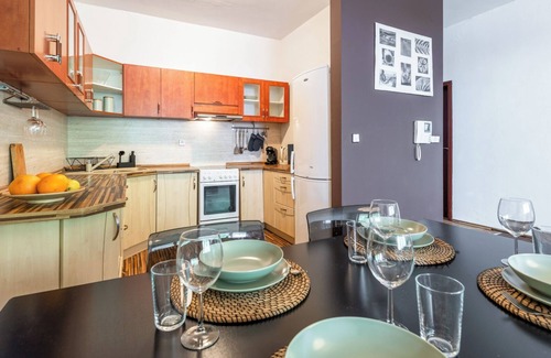 Nove Mesto Apartment | UrbanElegance Escape, top location, private garage parking