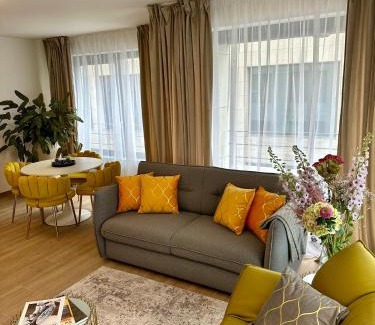 Rogier Apartment | Urbanstay Suites - Jacqmain Downtown Suite