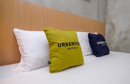 Tegal Hotel | Urbanview Hotel Syariah Artamara Tegal by RedDoorz