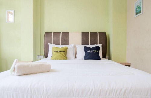 Jambi House | Urbanview Hotel Ta Ke Jelutung Puncak Jambi