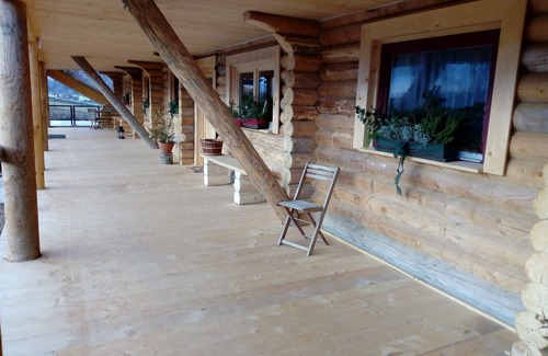 Grattersdorf Apartment | Uriges Hüttenappartement am Reiterhof