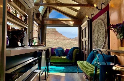 Virgin House | Utah Tiny House for a King Sized Zion Glamping Escape