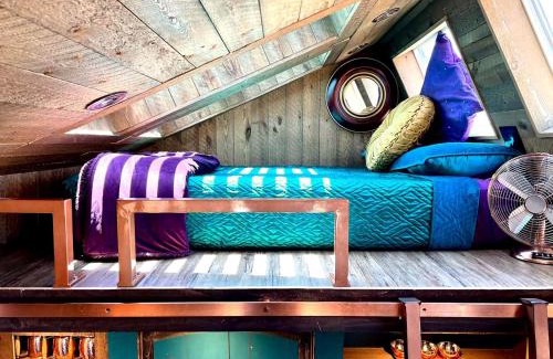 Virgin House | Utah Tiny House for a King Sized Zion Glamping Escape