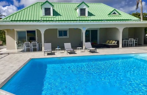 Quartier d Orleans Condo | V2. Panorama de Rêve sur Locéan