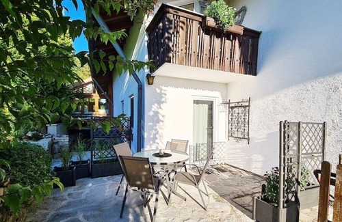 Gmain Apartment | Vacation apartment 1 - Sonnenblick *