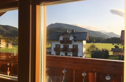 Reit im Winkl Apartment | Vacation apartment at the Fegg with sunny west-facing balcony, 2 bedrooms and kitchenette