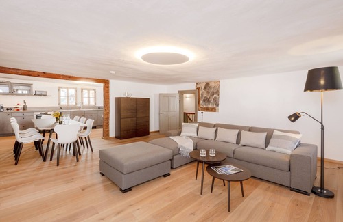 Waldsassen Apartment | Vacation apartment (130sqm) over two floors with balcony