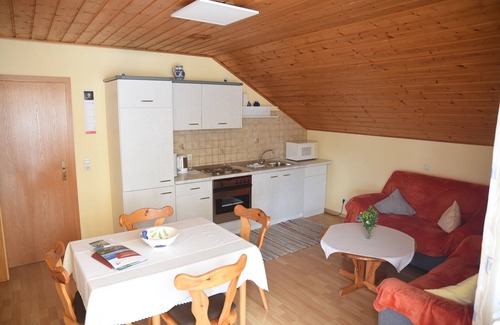 Kipfenberg Apartment | Vacation apartment (80sqm) in the attic