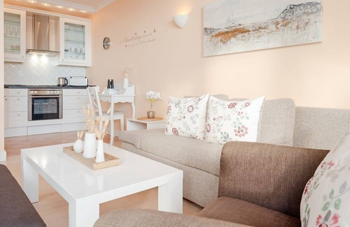 Alt-Travemunde/Ronnau Apartment | Vacation apartment/apartment for 3 guests with 43m² in Travemünde (294131)