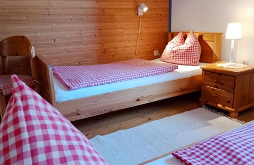 Lendorf Other | Vacation apartment Bergkristall with lake view - Bauernhof Stauder