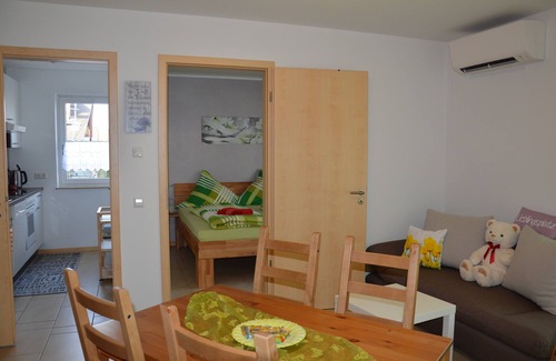 Rheinhausen Apartment | Vacation apartment/apartment for 6 guests with 55m² in Rheinhausen (73149)