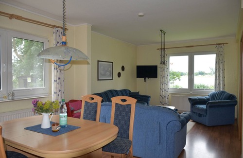 Schwanewede Apartment | Vacation apartment/apartment for 4 guests with 85m² in Schwanewede (105316)