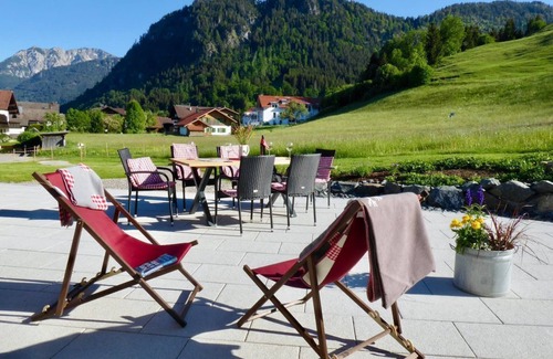 Rofleuten Apartment | Vacation apartment Gipfelstürmer - Gästehaus Sonnenplatzerl