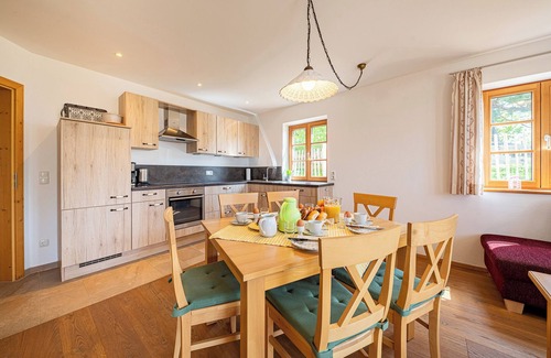 Samerberg Apartment | Vacation apartment Heuberg with 2 bedrooms, first floor, kitchen, terrace, 71 sqm