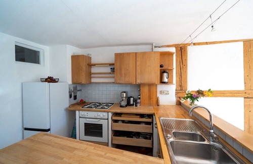 Insel Apartment | Vacation apartment Idylle am See - Idyllic on the island with balcony directly on the lake