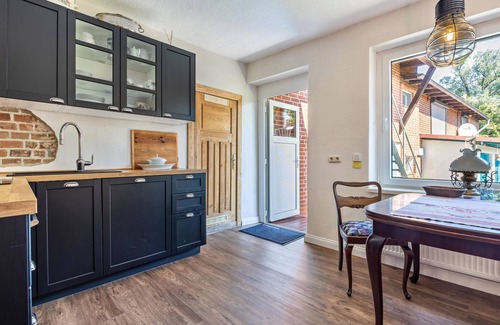 Seedorf Apartment | Vacation apartment "Kleines Glück" Seedorf/Lenzen (Elbe) with large garden and WLAN