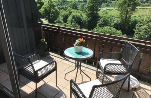 Niedersfeld Apartment | Vacation apartment with lake view and close to the ski slopes