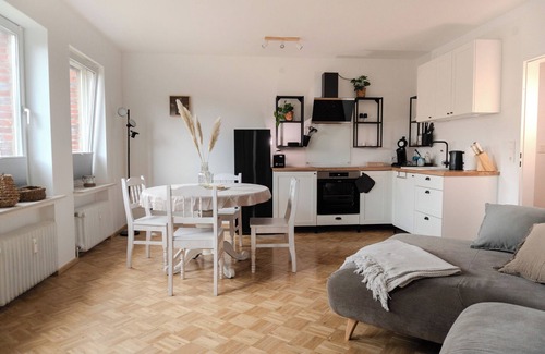 Bremen-Vegesack Apartment | Vacation apartment with a view of the Weser