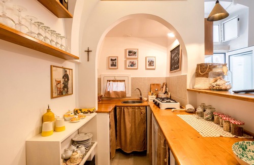 Old Town Cisternino House | Vacation Home 'Casa Agata Cisternino' with Wi-Fi and Air Conditioning