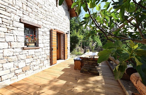 Lamon House | Vacation Home in Lamon with 2 bedrooms sleeps 5