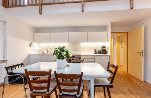 Schopfheim House | Vacation home 'Maisonette 1c' with mountain view, private balcony and Wi-Fi